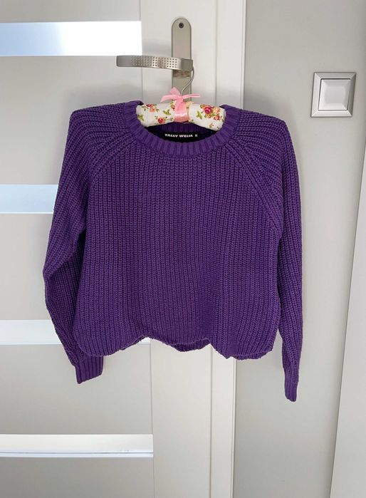 Krótki sweter głęboki fiolet z ciekawym dołem Tally Weijl