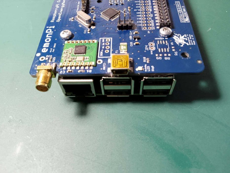 Sistema monitorização energia EmonPi