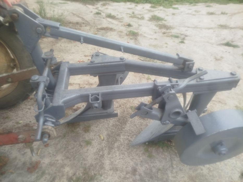 Продам плуг Бомет 2.30