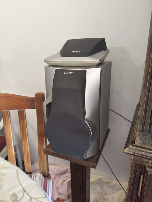 Aparelhagem Sony RXD10AV com colunas – 3 CD changer