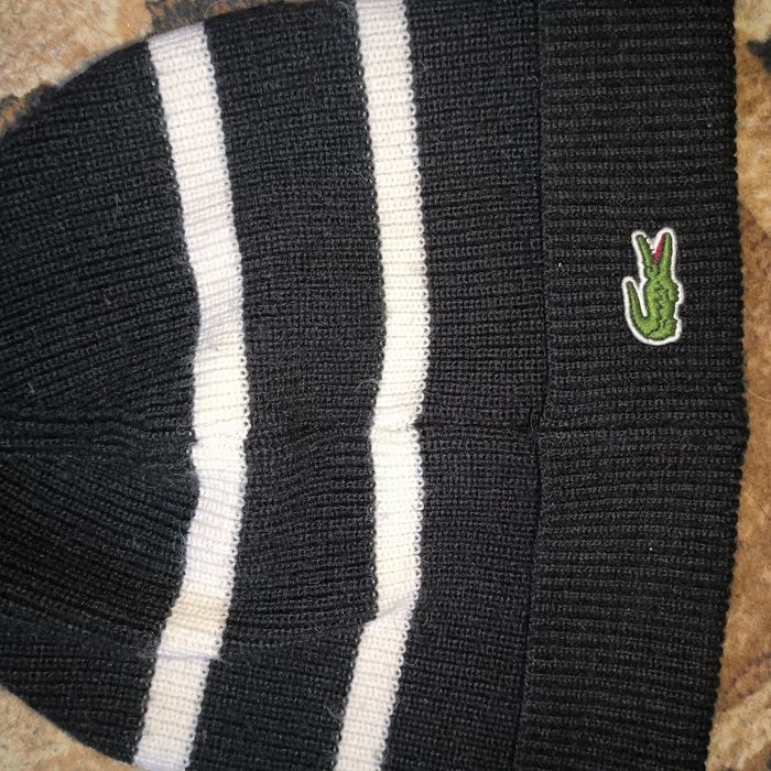 Шапка lacoste черная