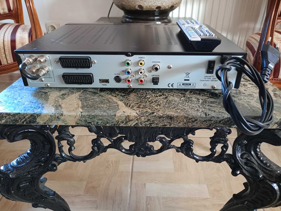 Odbiornik Satelitarny Tuner z Dyskiem Twardym 500 GB HDD MEDION