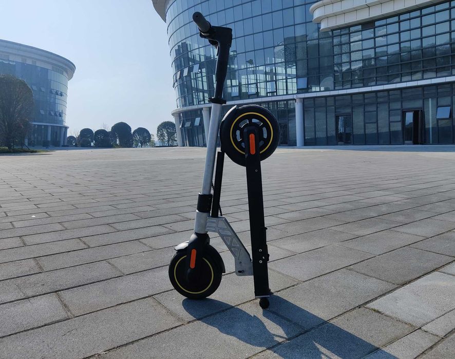 НОВИНКА! Електросамокат Fold X, зручне вертикальне переміщення (ОПТ)