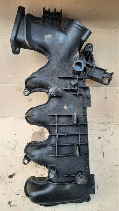 Впускний колектор Форд фокус 2 1,6 TDCi