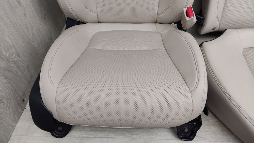 Сидіння водія пасажира з AirBag диван задній Honda Clarity (2018-2021)