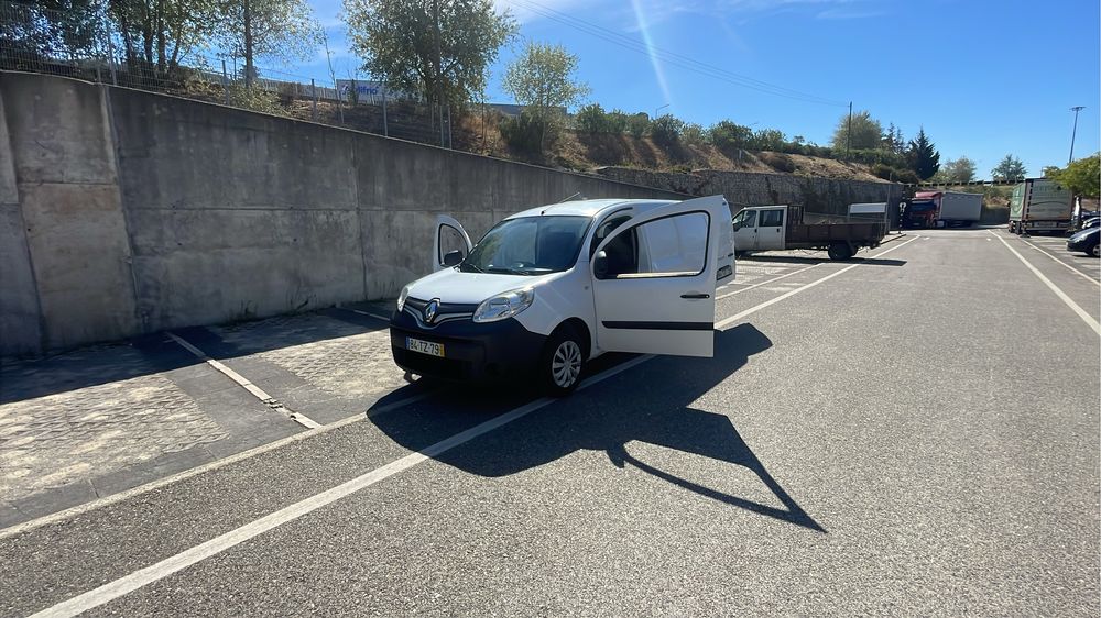 Kangoo maxii 3 lugares