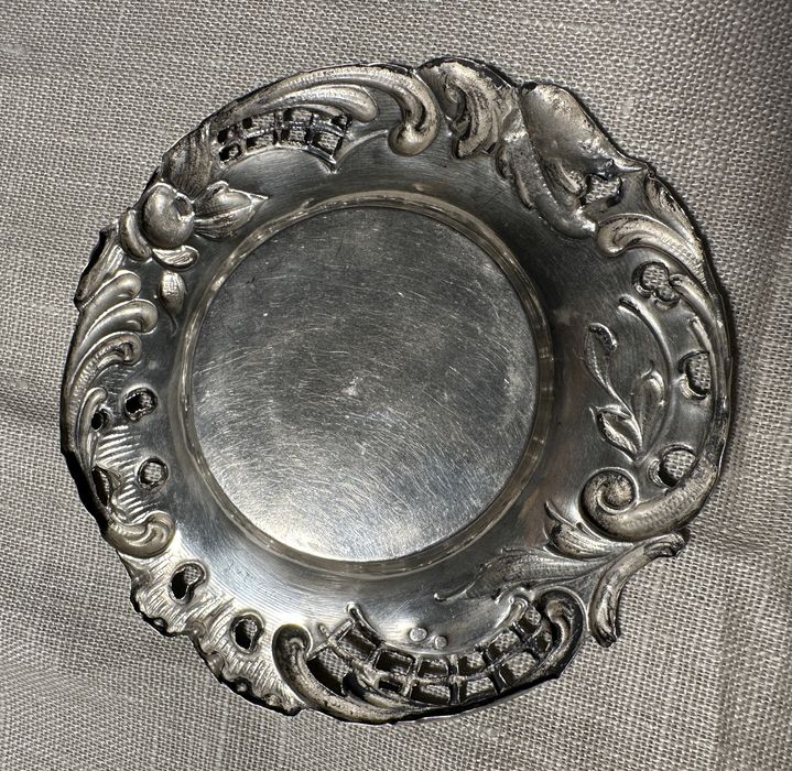 Duas aneleiras, prata marcada