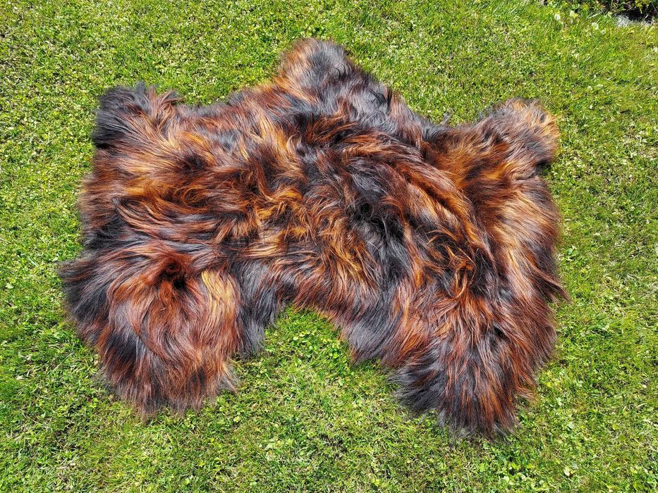 Dywan Skórzany Dywan ze Skór Naturalnych Owczych Płomienista Czerń