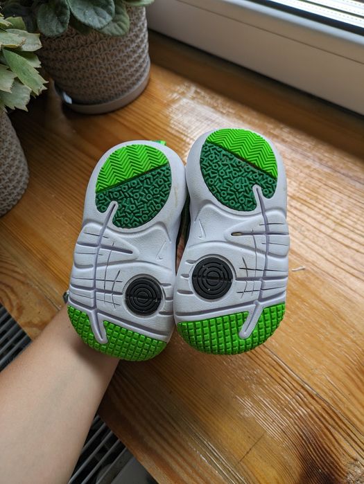 Buty dziecięce Nike Flex advance r.19,5