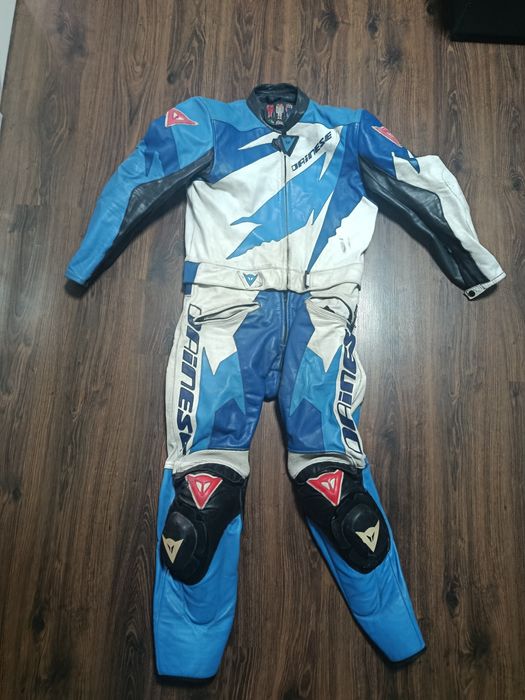Продам мотокомбез dainese 54