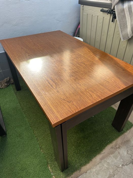 Mesa de Jantar Extensível em Madeira