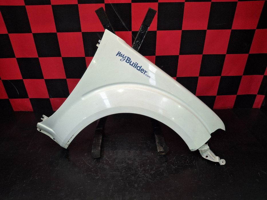 Guarda-lamas direito NISSAN NP300 Navara Pick Up Chassis (D40)