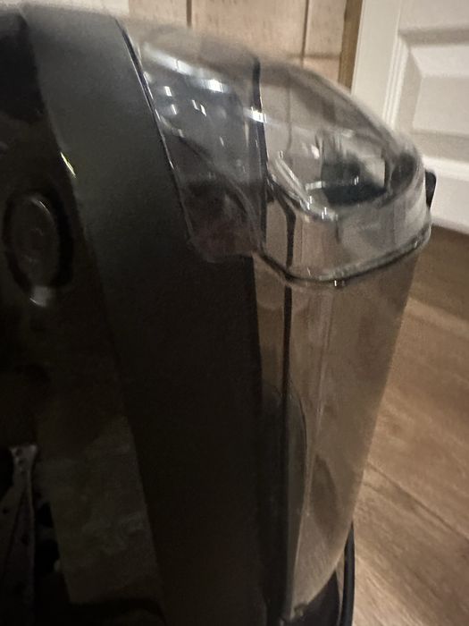 Ekspress ciśnieniowy kolbowy  delonghi