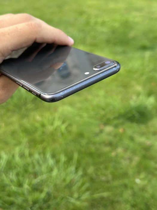 iPhone 8 Plus 64GB Neverlock ! АКБ 93% ! Айфон 8 плюс