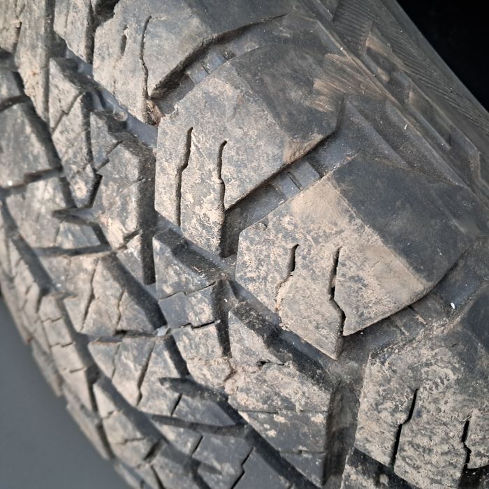 Felgi z oponami Mitsubishi Pajero