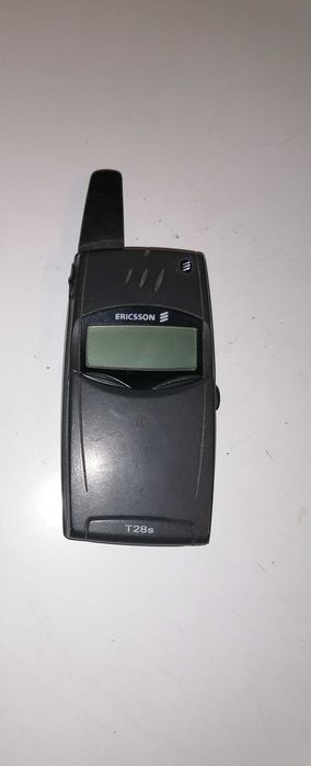 4 telemoveis antigos erikson Sony erikson