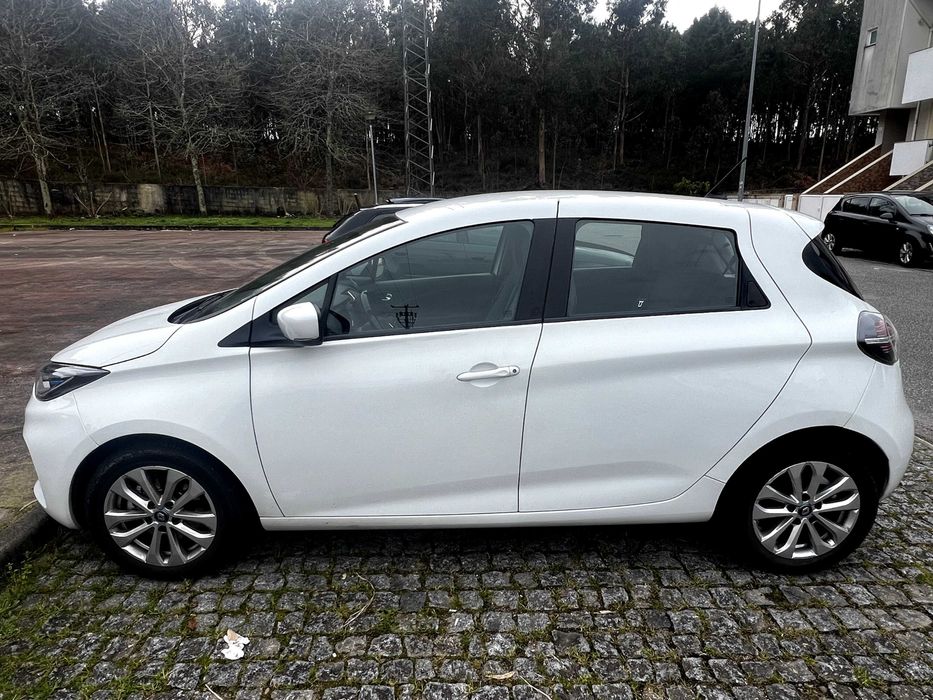 Renault Zoe (52 kWh e Bateria Própria) — IVA Dedutível