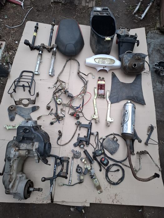 Пластик на скутер навигатор, Вайпер винд,кануни,дефиант,китайский