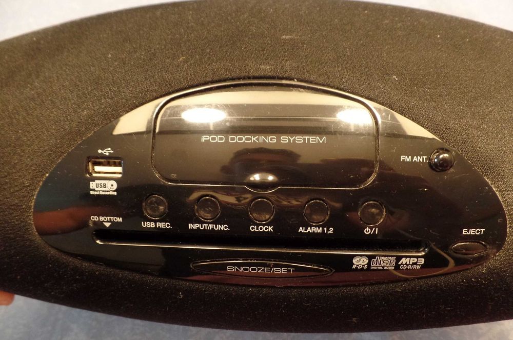 LG Micro Hi-Fi PC14-UD with iPod Dock64737978612097123