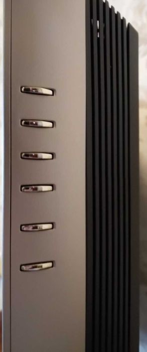 Монітор Sony SDM-HX93