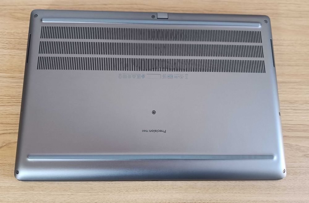 Dell Precision 7550 i9-10885H 64GB RTX 4000 8 GB DDR5 256 bit SSD 1000GB IPS NOWA BATERIA Windows 11 Pro