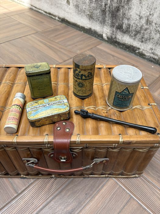 Latas medicamentos antigas (cada)