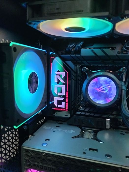 pc gaming ou workstation - intel ultra 7 270K plus - RX 9070 XT - 32GB - 2TB