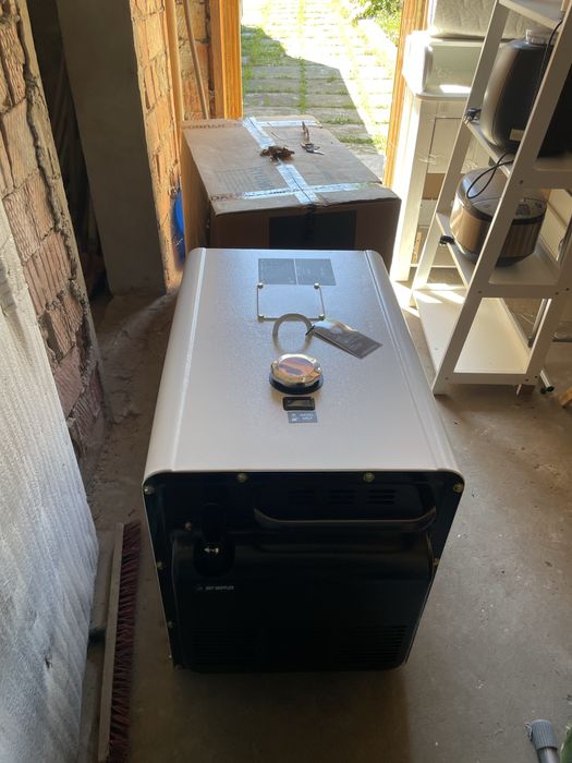 Генератор HYUNDAI DHY6000SE