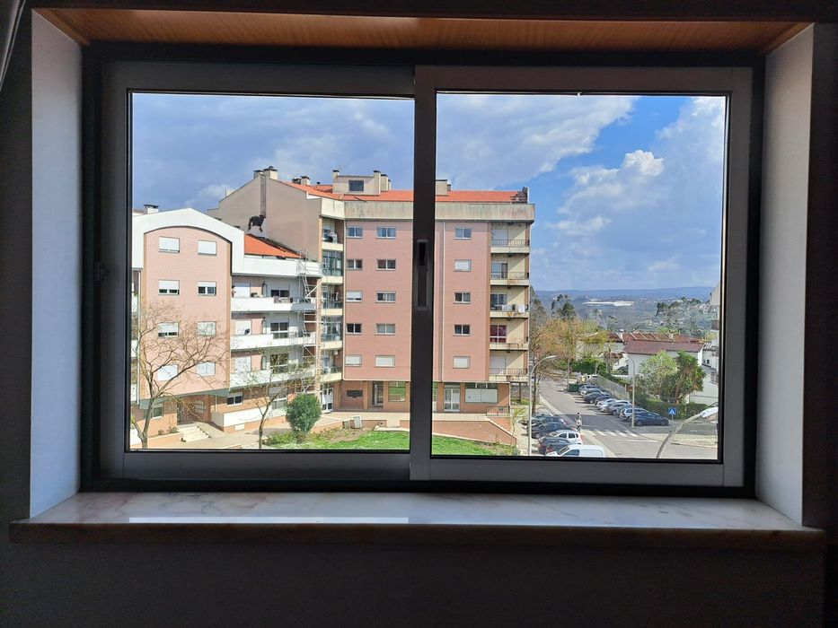 Janelas de correr vidro duplo 1,5x1,0 metros - disponível