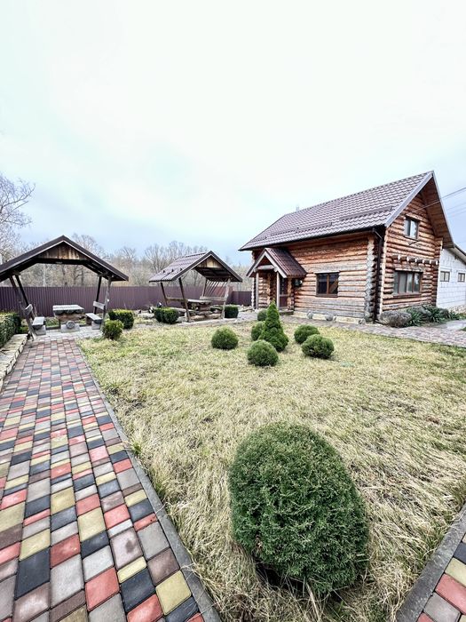 Продаж будиночка для життя / бізнесу