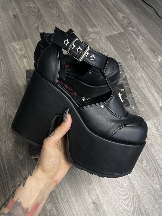 Demonia Camel 103