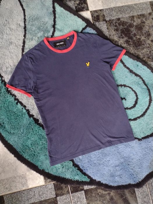 Футболка від lyle scott