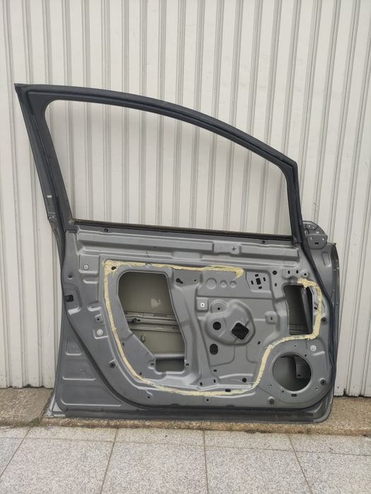 Porta  frente esquerda Nissan Leaf ll