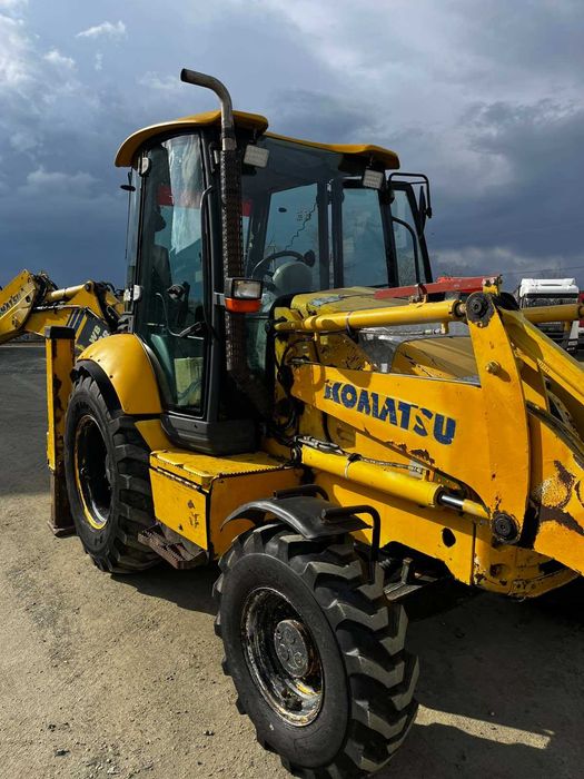 Екскаватор-навантажувач Komatsu WB93R-5, 2007 рік, робочий стан