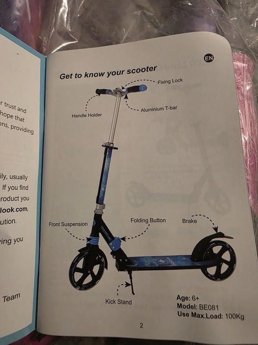 Hulajnoga czarno różowa led