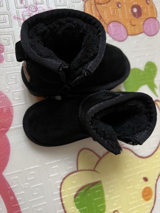 Уги Черевички дитячі 22 розмір