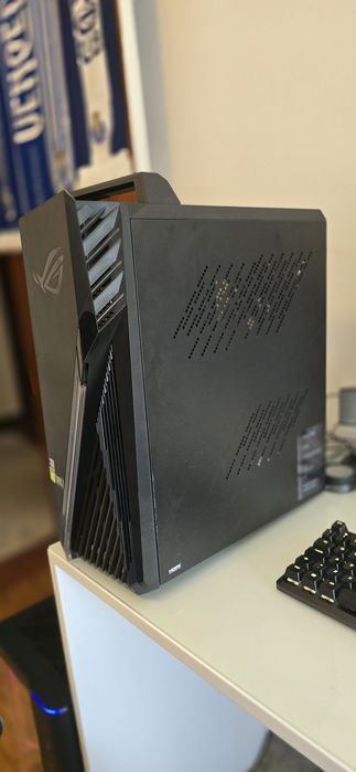 Caixa Asus ROG STRIX com Motherboard + Aircooler