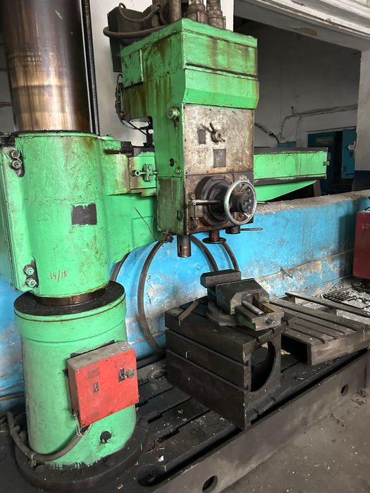 Верстати по металу фрезерні свердлильні токарні винторезні