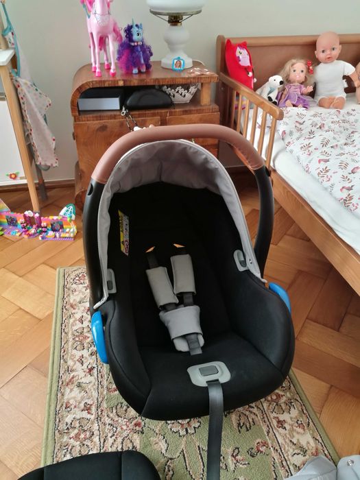 Fotelik samochodowy Venicci z bazą do Iso-fix