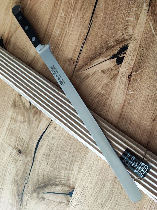 Nóż Güde

Nowy okazja!!!