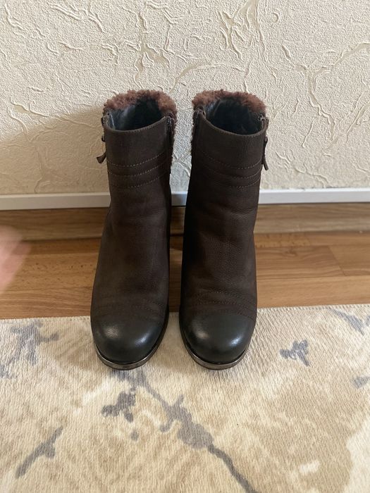 Жіночі зимові черевики braska, натуральна шкіра та хутро, р.39,