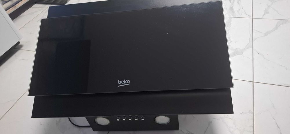 Витяжка на кухню Beko