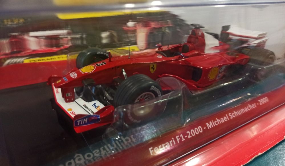 Ferrari F1-2000 - Michael Schumacher PORTES GRÁTIS