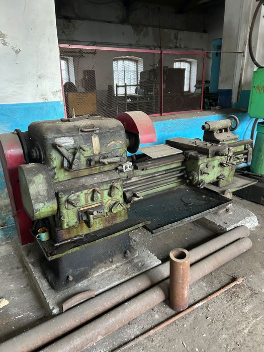 Верстати по металу фрезерні свердлильні токарні винторезні