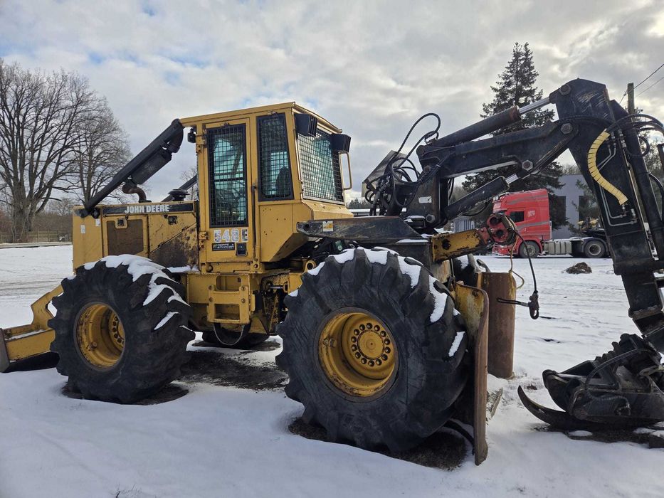 SKIDDER John Deere 548E