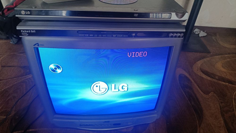 LG dvd  player дивиди