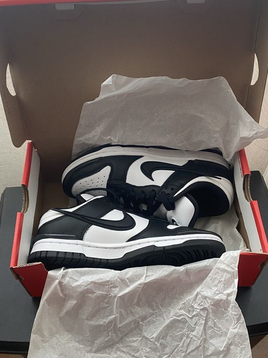 Nike dunk panda low twist