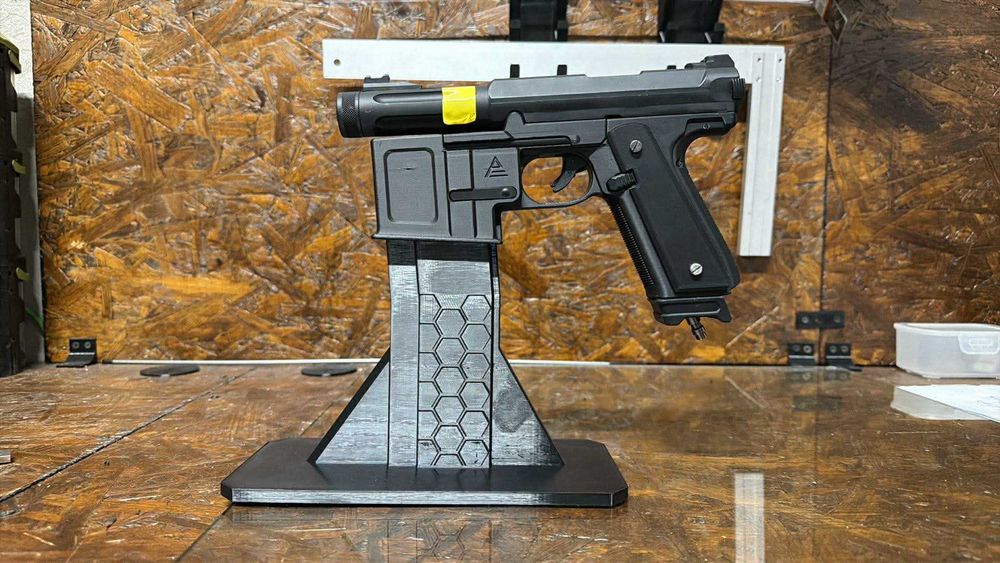 Stojak na replki z magazynkiem M4
