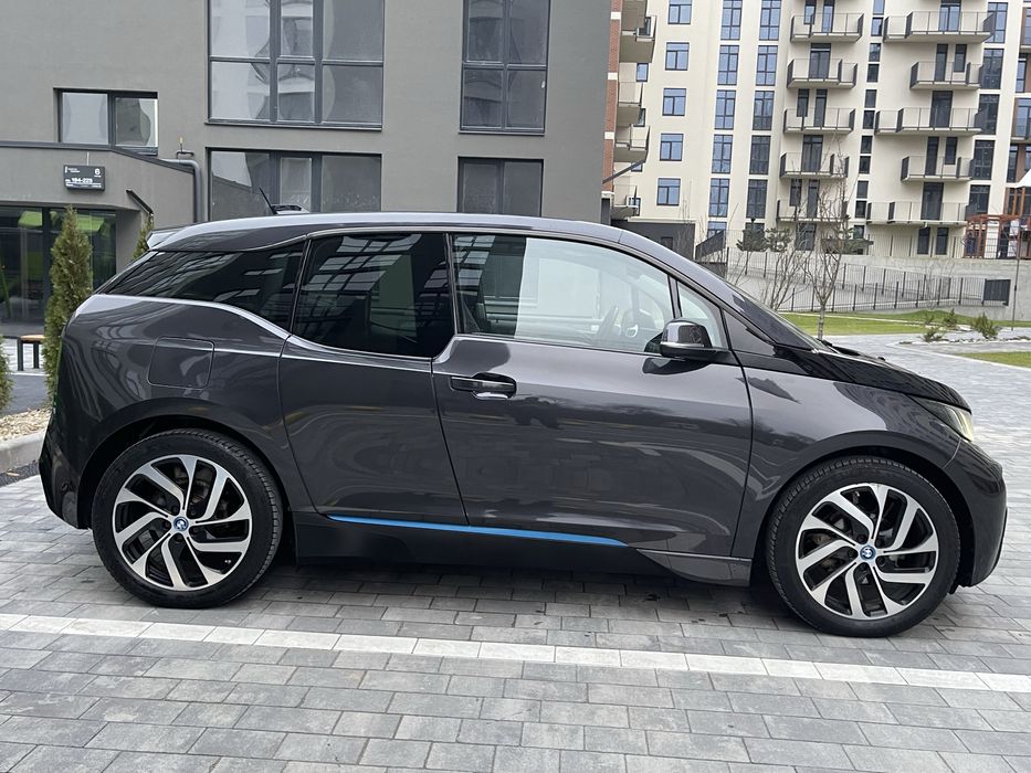 Продам BMW i3!!!