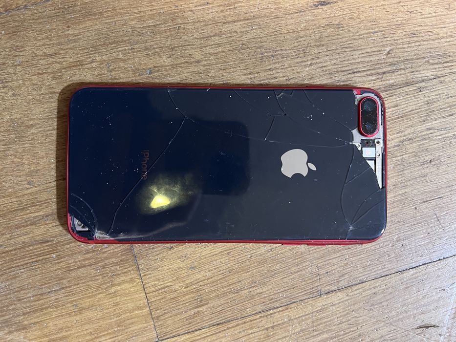 iPhone 8 Plus (PRODUCT)RED para Peças - Ecrã e Traseira Partidos